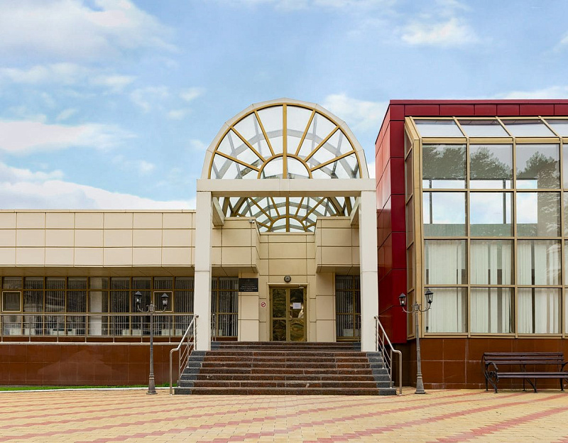 Кисловодский военный санаторий, г. Кисловодск. Территория